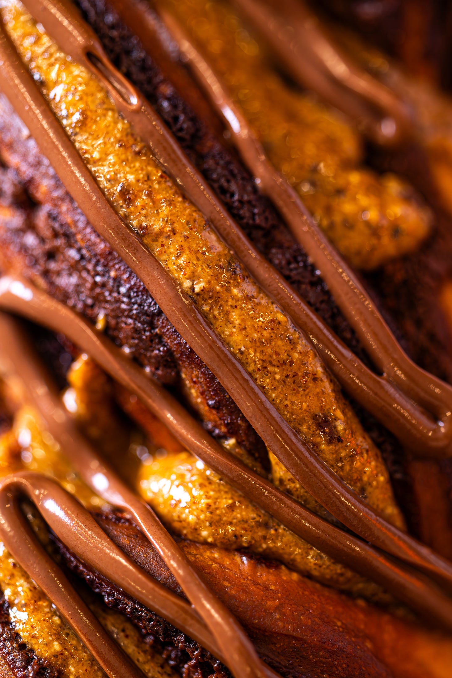 La fameuse brioche roulée tressée fourrée au chocolat, babka sucre rousse